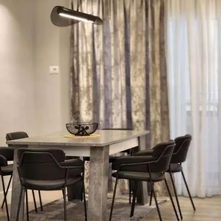 Blloku Luxury Elite * Tirana